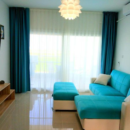 Blue Apartment In 5* Ceasar Resort Trikomo Eksteriør billede