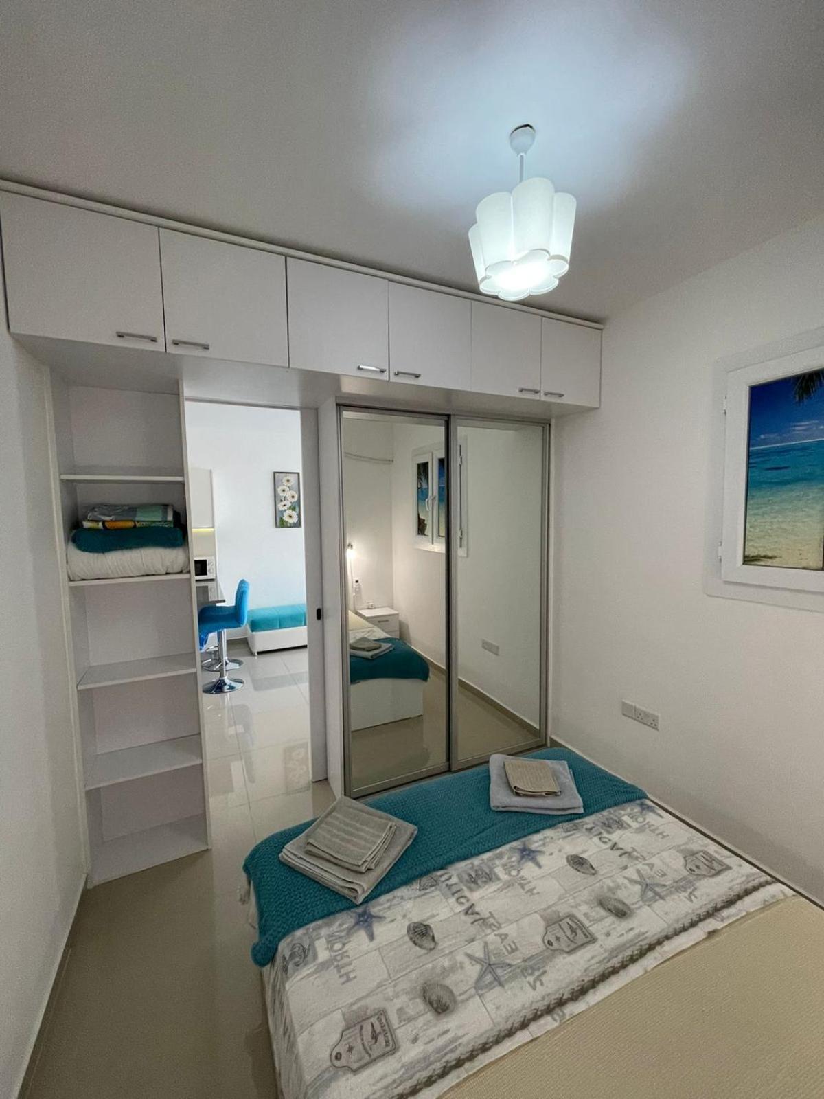 Blue Apartment In 5* Ceasar Resort Trikomo Eksteriør billede