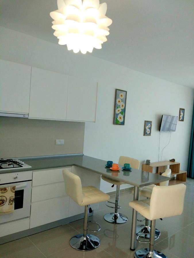 Blue Apartment In 5* Ceasar Resort Trikomo Eksteriør billede